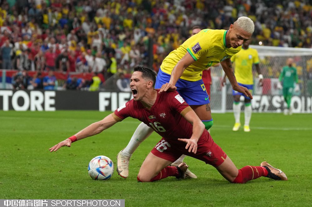 鲁梅尼格：英超意甲退出后欧超注定失败；欧冠统.